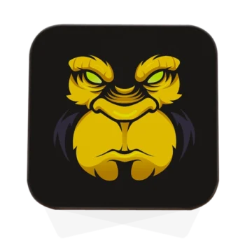 Hardhouten vierkante onderzetter met ronde randen en Boze Gorilla ontwerp in geel op zwarte achtergrond, vooraanzicht.