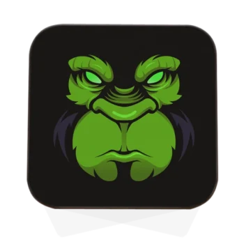 Hardhouten vierkante onderzetter met ronde randen en Boze Gorilla ontwerp in groen op zwarte achtergrond, vooraanzicht.