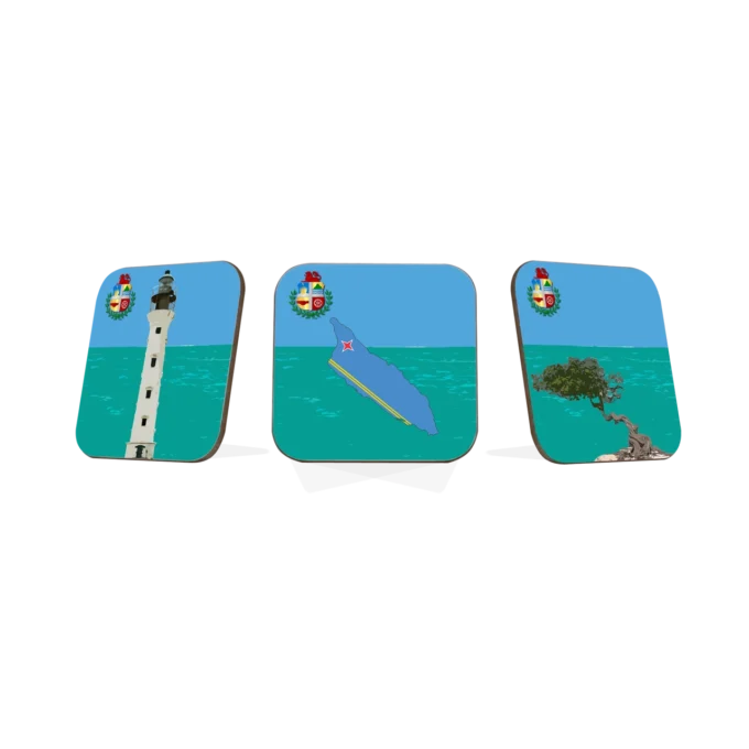Drie vierkante hardhout onderzetters uit Aruba collectie met officieel wapen, turquoise en blauwe achtergrond. Van links naar rechts heeft ieder een eigen symbolische afbeelding: de California lighthouse, Aruba eiland silhouette in de vlagkleuren, en divi-divi boom op de laatste. Met op de achtergrond de blauwe luch en turquoise zee.